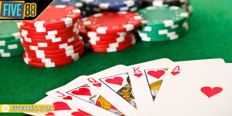 Thông tin cơ bản cần biết về chuyên mục game bài FIVE88